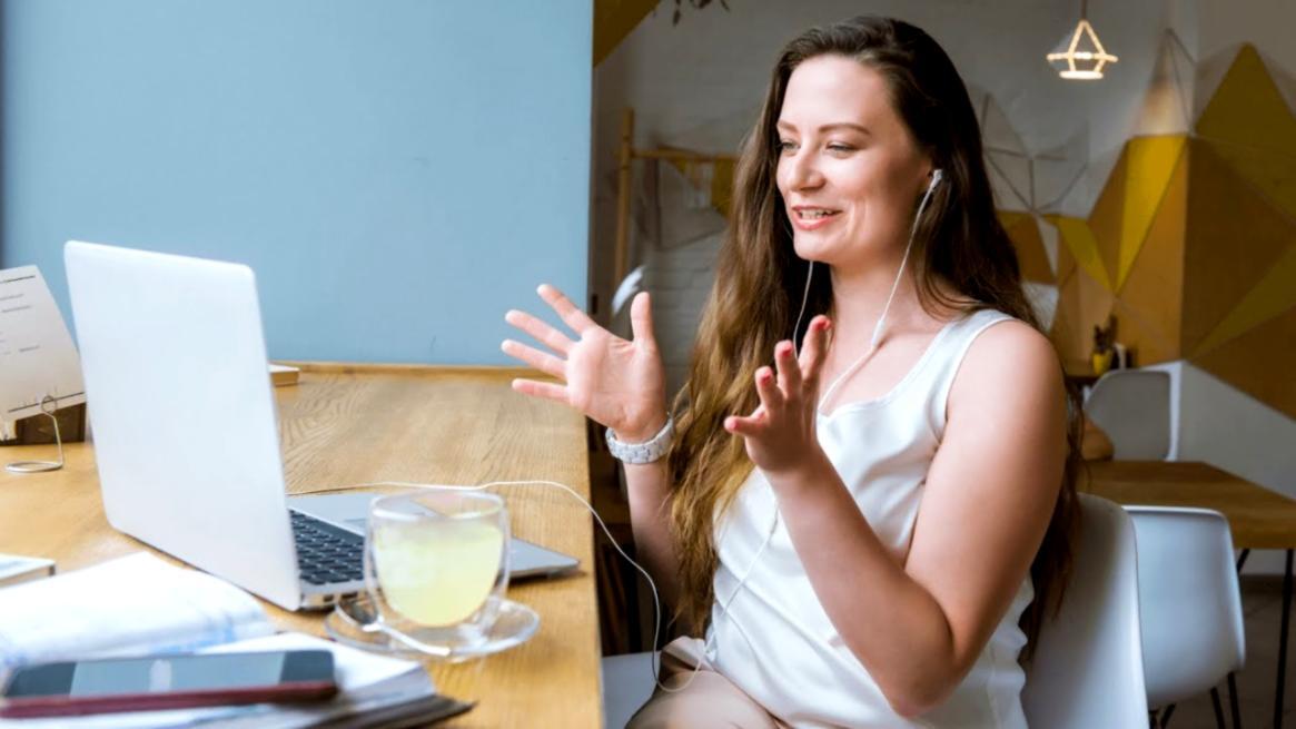 Zwischenmenschliche Dynamiken analysieren